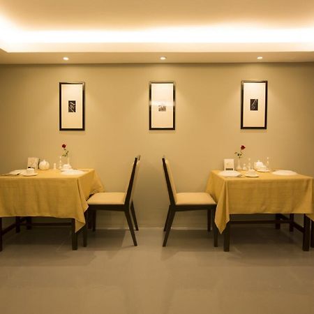 Shwe Pyi San Yar Hotel Янгон Экстерьер фото
