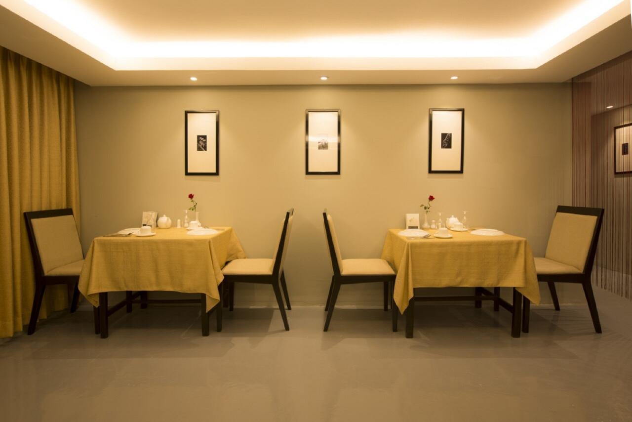 Shwe Pyi San Yar Hotel Янгон Экстерьер фото