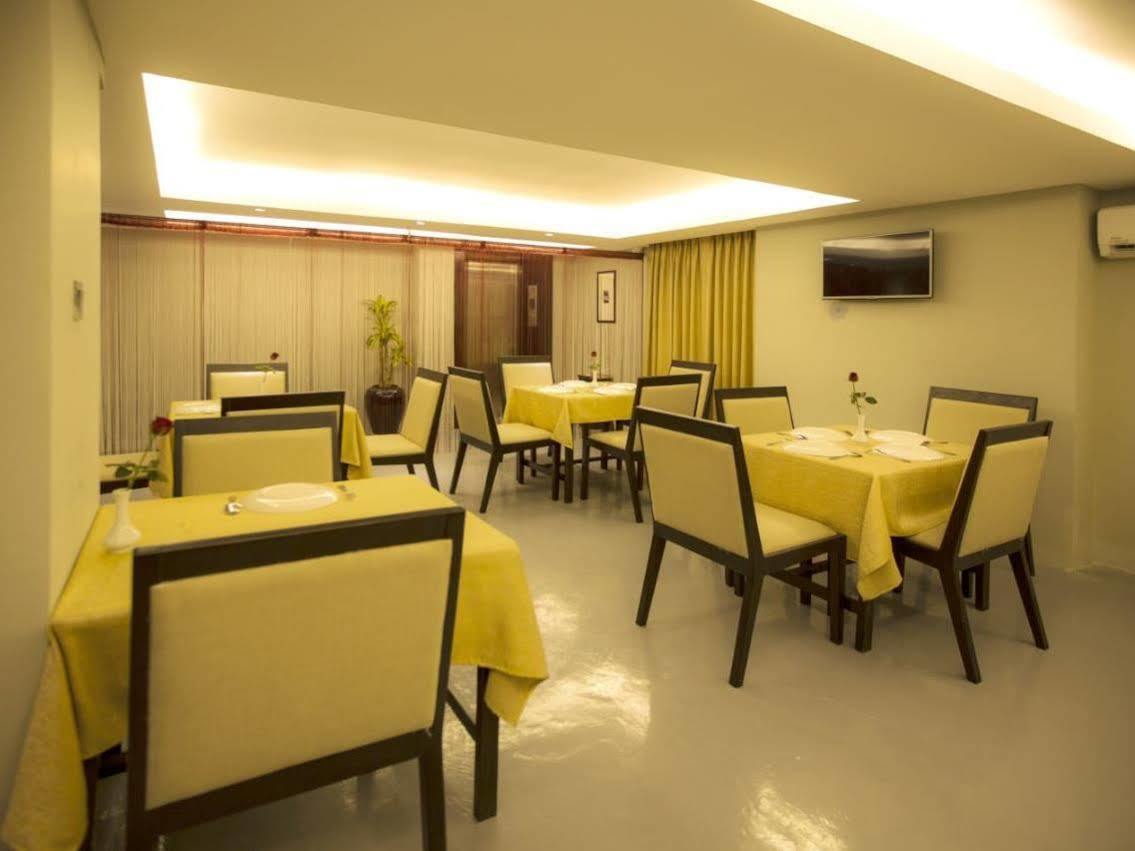 Shwe Pyi San Yar Hotel Янгон Экстерьер фото